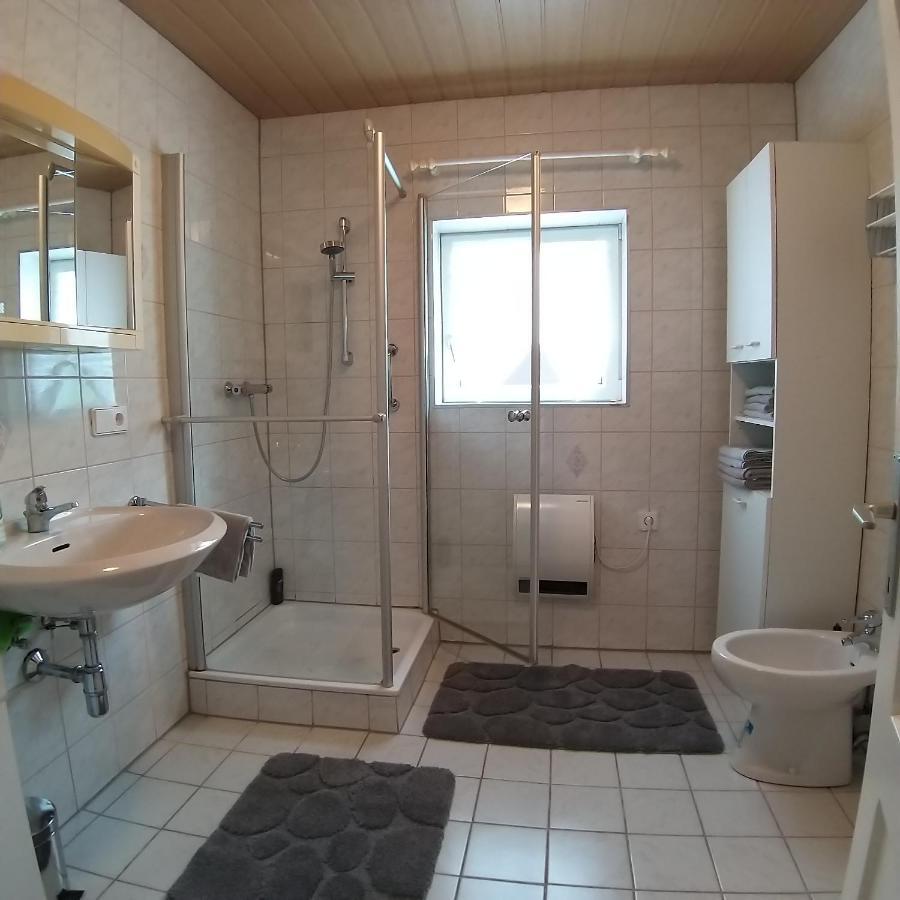 Haus Im Gruenen - Gmundennaehe Pinsdorf Buitenkant foto